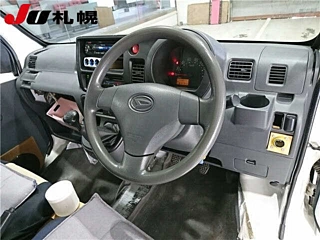 DAIHATSU HIJET VAN 2015