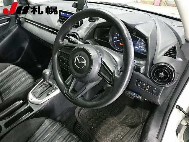 MAZDA DEMIO 2018