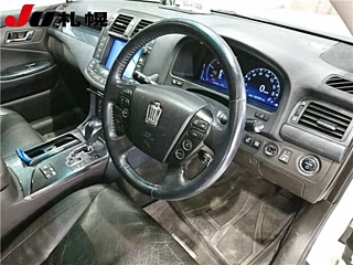 TOYOTA CROWN 2009
