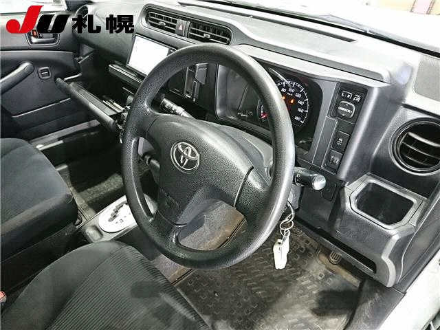 TOYOTA SUCCEED 2015
