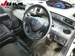 HONDA FREED 2012