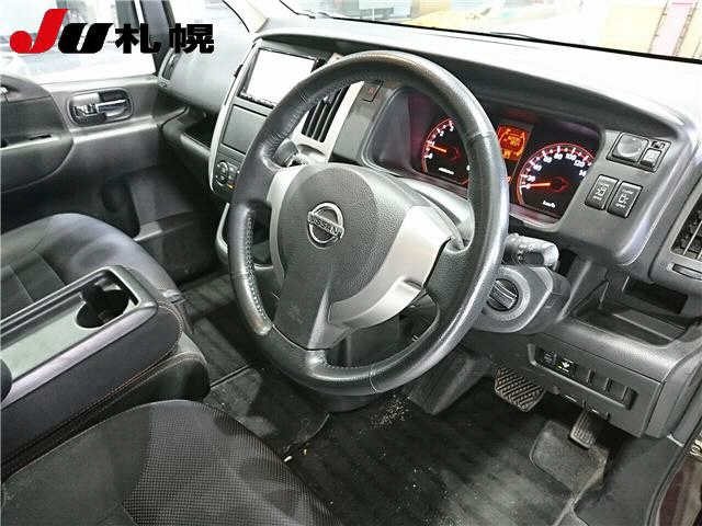 NISSAN SERENA 2009