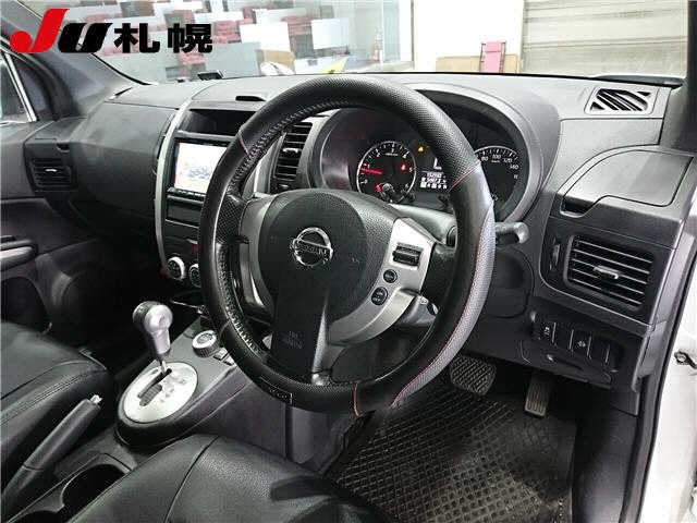 NISSAN X-TRAIL 2010