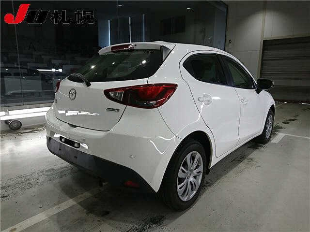 MAZDA DEMIO 2018