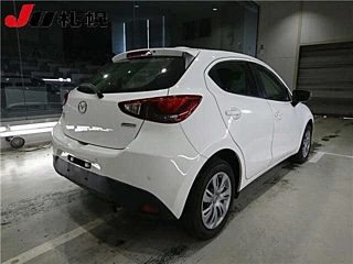 MAZDA DEMIO 2018