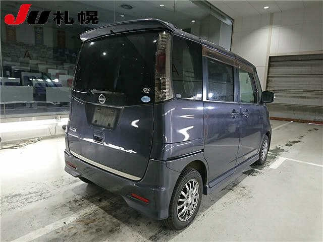 NISSAN ROOX 2011