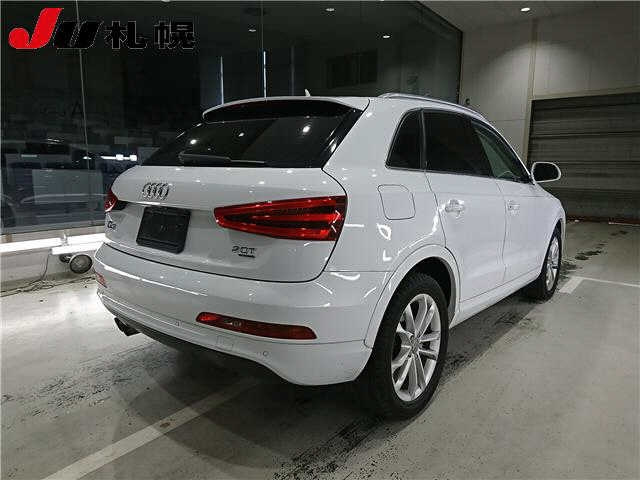 AUDI Q3 2012