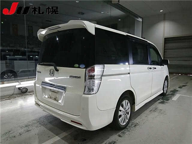 HONDA STEP WAGON 2011