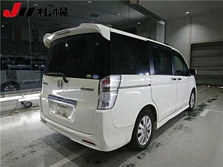 HONDA STEP WAGON 2011
