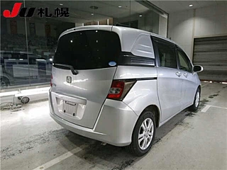 HONDA FREED 2012