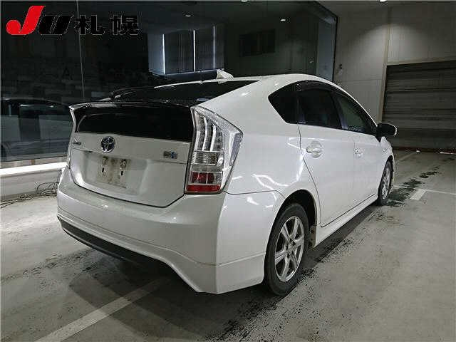 TOYOTA PRIUS 2010