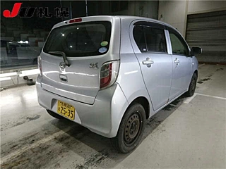 DAIHATSU MIRA E S 2011