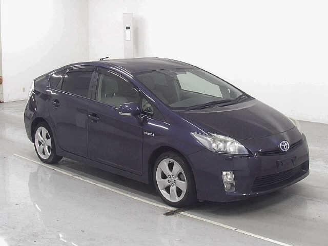 TOYOTA PRIUS 2011