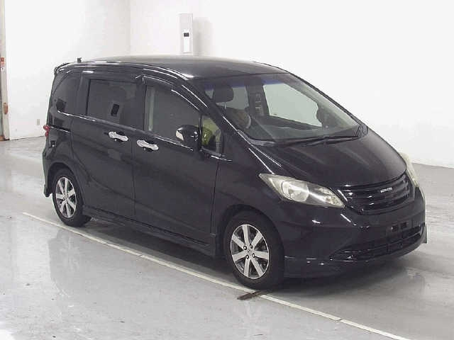 HONDA FREED 2010