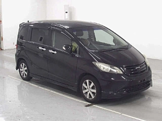 HONDA FREED 2010