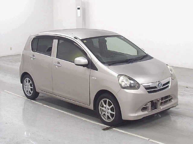 DAIHATSU MIRA E S 2013