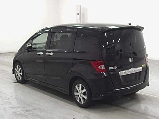 HONDA FREED 2010