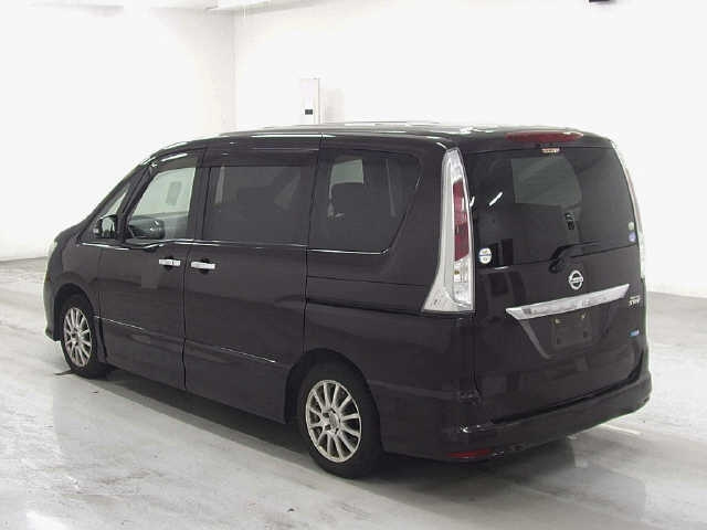 NISSAN SERENA 2011