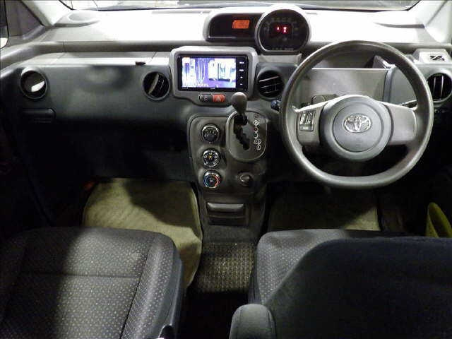 TOYOTA PORTE 2014