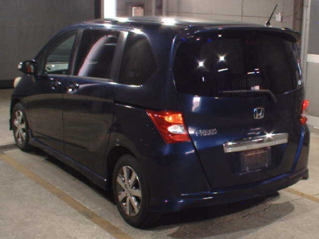 HONDA FREED 2009