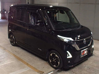 NISSAN ROOX 2021