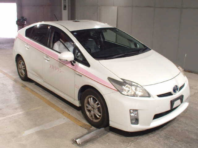 TOYOTA PRIUS 2011