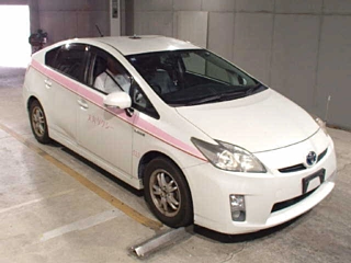 TOYOTA PRIUS 2011