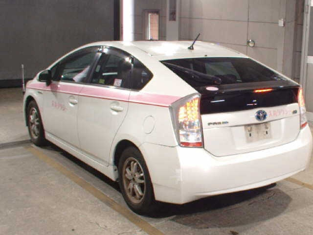 TOYOTA PRIUS 2011