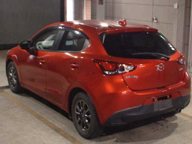 MAZDA DEMIO 2017