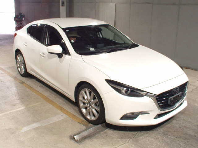 MAZDA AXELA 2016
