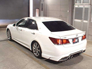 TOYOTA CROWN 2013