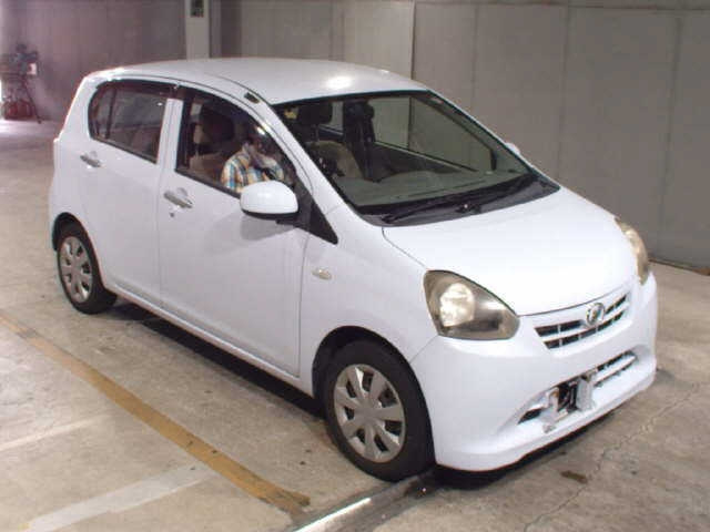 DAIHATSU MIRA E S 2012