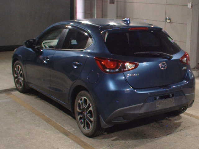 MAZDA DEMIO 2017
