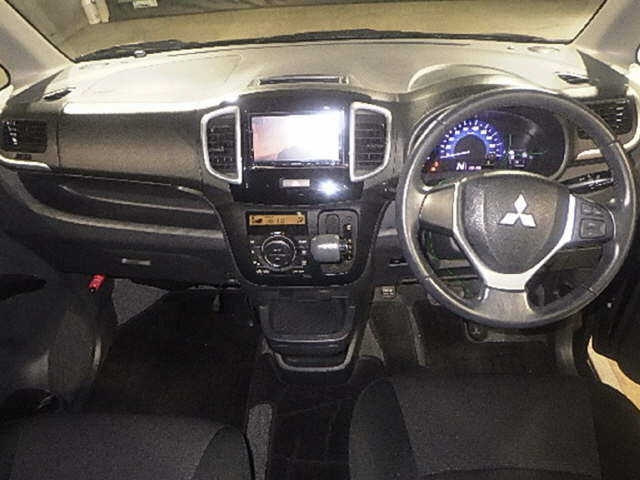 MITSUBISHI DELICA D2 2015
