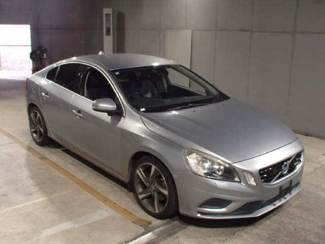 VOLVO S60 2012