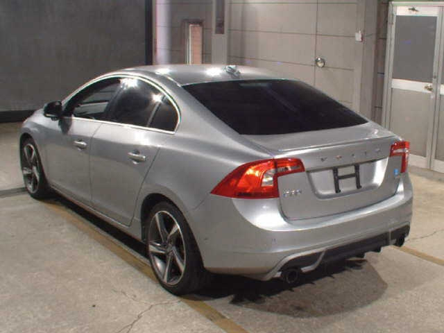 VOLVO S60 2012
