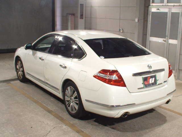 NISSAN TEANA 2011