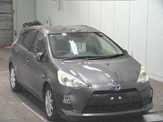 TOYOTA AQUA 2012