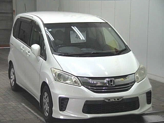 HONDA FREED 2015
