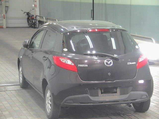 MAZDA DEMIO 2011