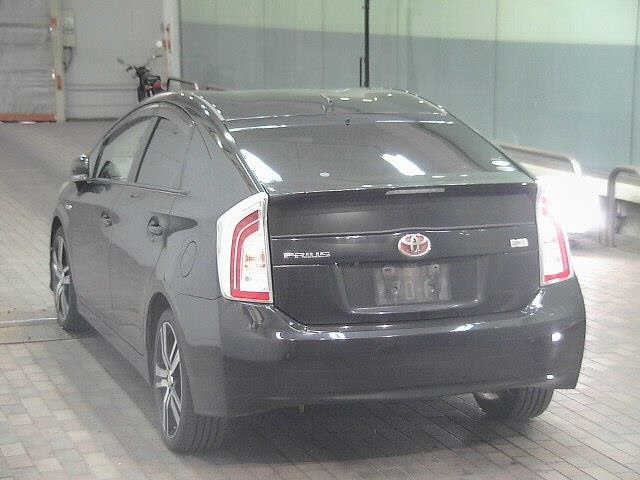 TOYOTA PRIUS 2012