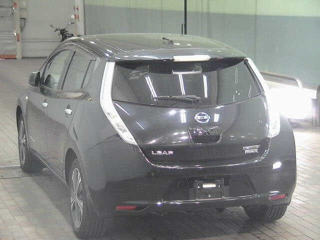 NISSAN LEAF 2014