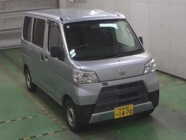 DAIHATSU HIJET VAN 2018