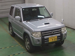 MITSUBISHI PAJERO MINI 2011
