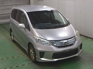 HONDA FREED 2013