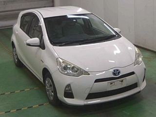 TOYOTA AQUA 2014