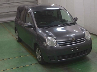 TOYOTA SIENTA 2010