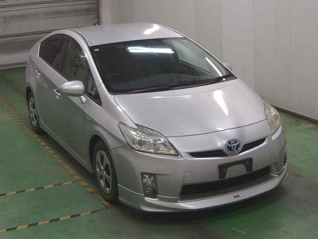 TOYOTA PRIUS 2011