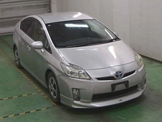 TOYOTA PRIUS 2011