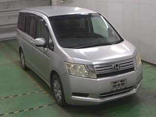 HONDA STEP WAGON 2010